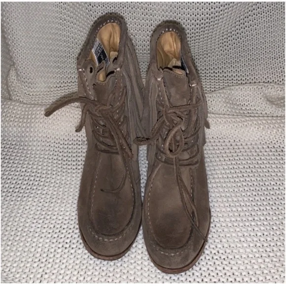 Fringe Ankle Boots in Brown Suede - Picture 4 of 5